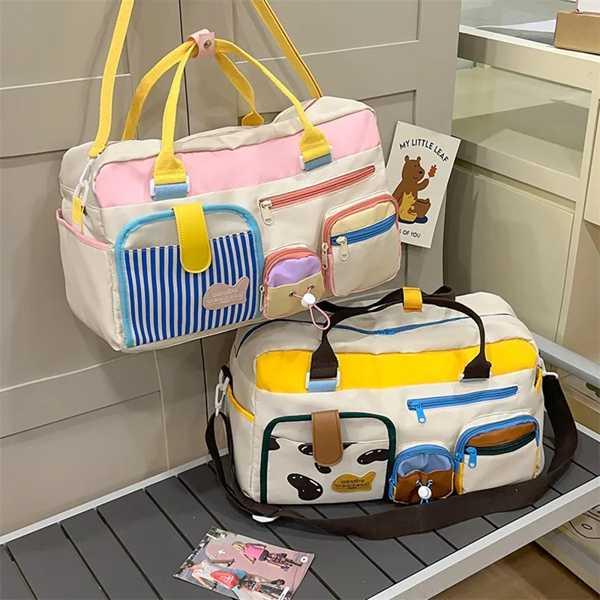 Hignに関係する化学物質:なし原産地:中国(本土)機会:Versatile材料構成:Oxford製品の広さ:22cm製品の長さ:44cm硬度:SOFTトラベル・バッグ:旅行Duffleパータンタイプ:パッチワーク様式:カジュアル引っ張り棒...