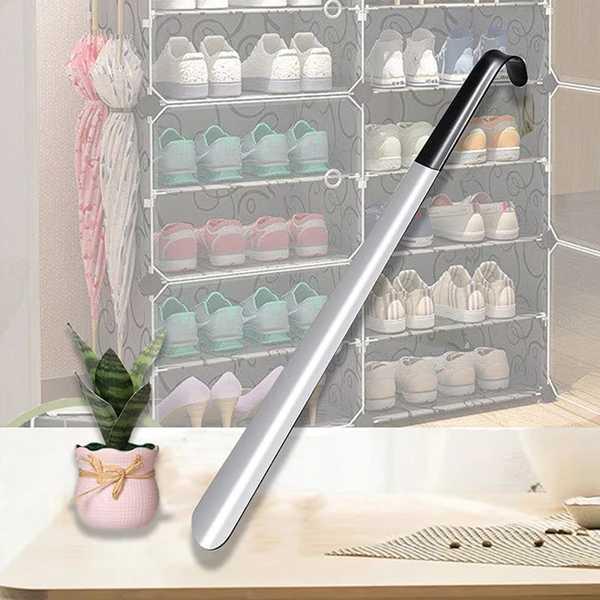 1.耐久性のあるステンレス鋼素材：頑丈なステンレス鋼で作られたこの靴べらは、耐久性と防錆性があり、履物のニーズに応える信頼性が高く耐久性のある靴べらツールです。2.42cmの長さのハンドル：この靴べらの42cmの長さのハンドルにより、靴、ブ...