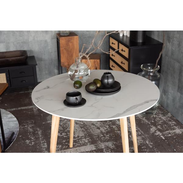 人気のコンパクトテーブルにトレンドの大理石調のデザインが登場。ストーン柄の天板は物を鮮やかに見せる効果があり、テーブルの上の料理や小物が引き立つデザインです。●脚先に保護フェルト付き●簡単に組立可能●表面は凹凸をおさえた手触り●小物などをフ...