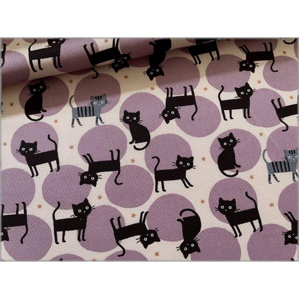 綿１００％ シーチング。柔らかく、針通りの良いコットン生地。水玉はパープル。猫はブラック、グレー。プリントのサイズ感は中ぐらい。水玉の大きさは３.７×４cmです。衣類やインテリア、雑貨小物など幅広くお使いいただけます。約１１０ｃｍ巾。 （商...