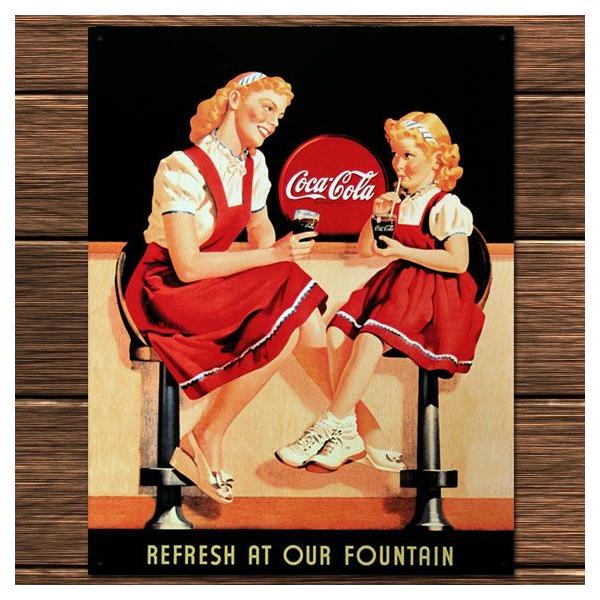 C3 ブリキ看板 COCA COLA コカコーラ カウンターでコーラを飲む母娘