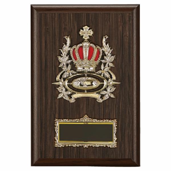 王冠をモチーフとした楯(盾)です。ゴルフ、サッカー、野球などの各種スポーツ大会の表彰や、企業表彰、感謝状、功労賞、表彰状、退職記念などの記念品としてご利用いただけます。装飾に紅白リボンを取り付けます（無料）。