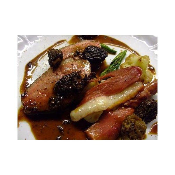 ハンガリー産鴨のフィレ肉（ロース肉）重量：約200ｇロースト、燻製、ソテーに。クリスマスやパーティーなどに。冷凍食品以外とは同梱できません。 商品は予告なく終了する場合がございます。