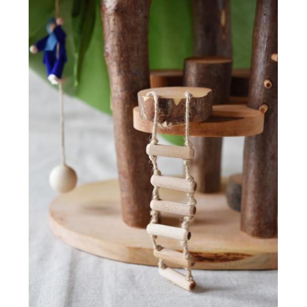 デコアのツリーハウス ドールハウス 木製玩具 デコア社 ドイツ Sampritinaboday In