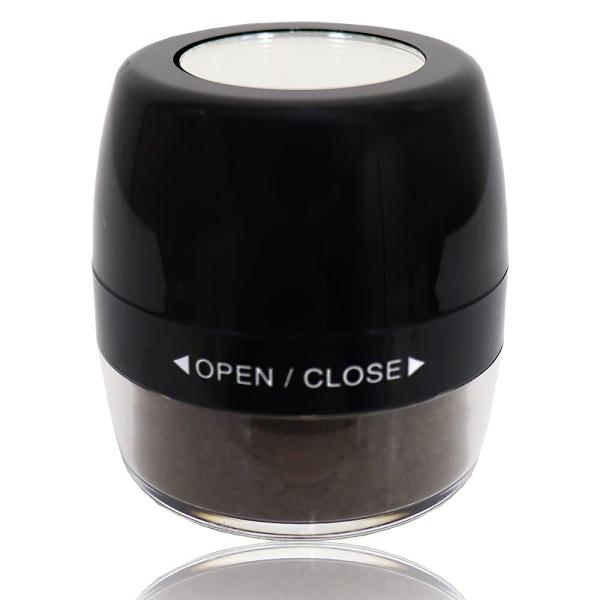 カラー：ダークブラウンポンポンするだけで白髪隠し＆ボリュームアップ手軽で簡単ヘアパウダー手を汚さない。汗・水に強い。パウダー状でかたまらず、ふんわり自然に美しく。3つの美髪オイルと12種のうるおいエキス配合の白髪隠し。