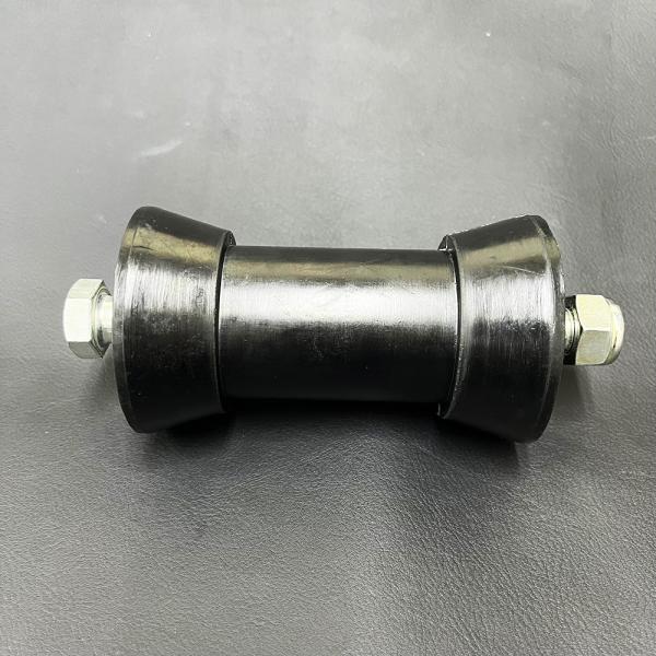 ●トレーラー用キールローラー●専用スチールボルト、ロックナット、ワッシャー付■幅：約130mm■穴径：約16.5mm【商品の納期について】《在庫がある場合》1〜2営業日にて出荷致します。※実店舗と在庫を共有しております。タイミングによっては...