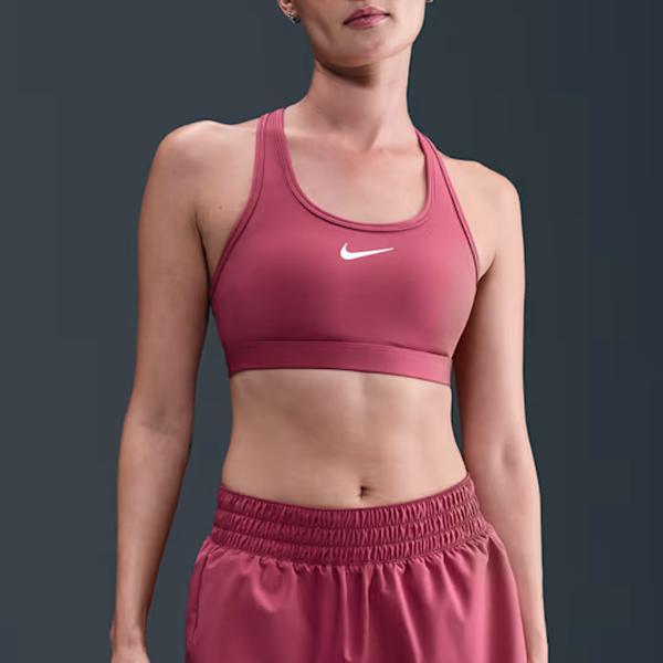 ナイキ NIKE スウッシュ ミディアムサポート パッディド スポーツブラ レディース オールシーズン ピンク 桃色 インナー ブラトップ DX6822-635