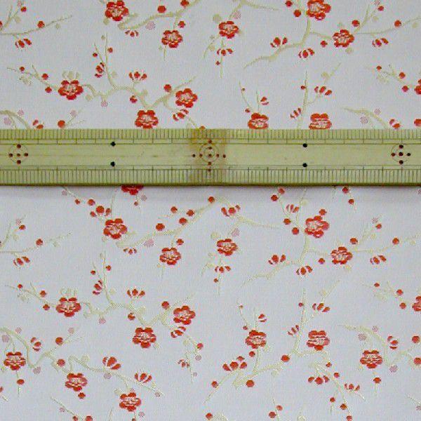 金襴(金らん)：織り巾×30ｃｍ　『白地に、梅』