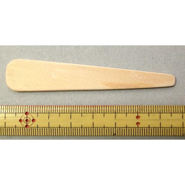 サイズ：約８〜８．５cm(手作りのためサイズ・比率にばらつきがあります)雛人形用のしゃくですひもを巻くと女雛の桧扇としても使えます