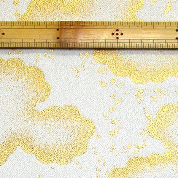 ちりめん並幅　　白地に、金の雲、あられ [販売単位30cm、織幅約36cm]