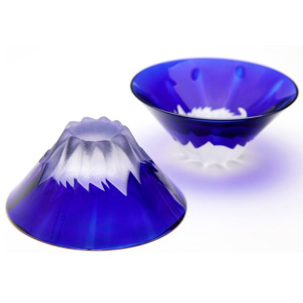 サイズ:約Φ8ｘ高さ3.9cm生産国:日本※硬いものや硝子同士で接触させないでください。※急激な温度変化に弱い為、特に熱湯を入れないでください。※食洗機・電子レンジ使用不可木箱入り