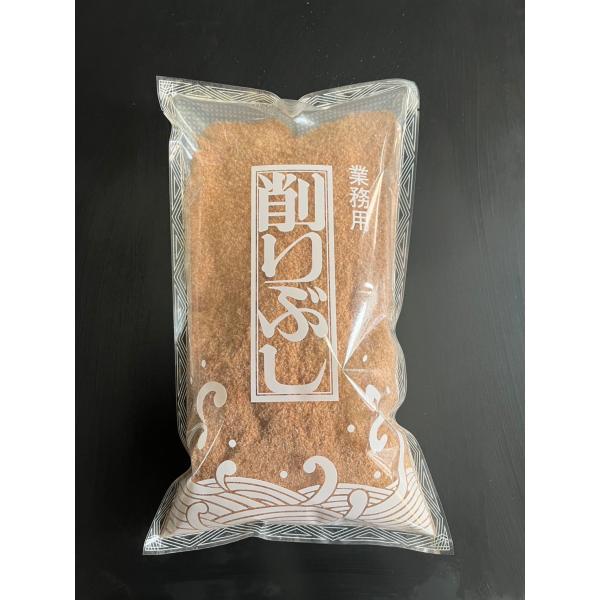 ■かつおの粉500g■自社生産の静岡おでんの粉。無添加・無着色。◆産地：静岡県。賞味期限：未開封で約12ケ月。保存方法：常温又は冷蔵庫。送料：無料。調理法：おでん、焼きそば、料理の風味付けなど・
