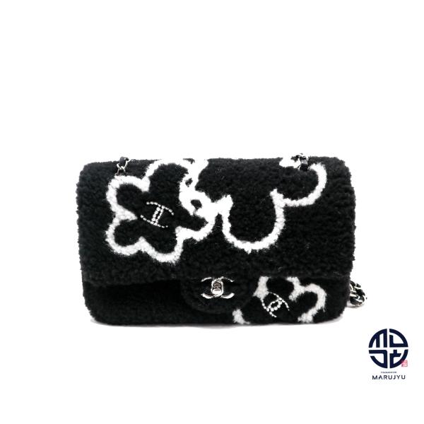 CHANEL（シャネル） ムートン カメリア ココマーク チェーンショルダー