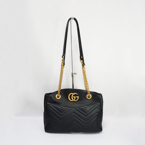 GUCCI ショルダーバッグ　 チェーンショルダー スーパーミニバッグ GGマーモント GUCCI（グッチ） がま口　チェーン　ブラック パテントレザー　 バッグ