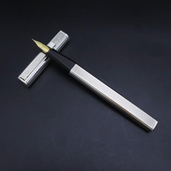 dunhill ダンヒル 万年筆 ペン先K18 750刻印有 シルバー インクなし 筆記用具 文房具 文具 中古  スターリングシルバー製 925  送料無料！