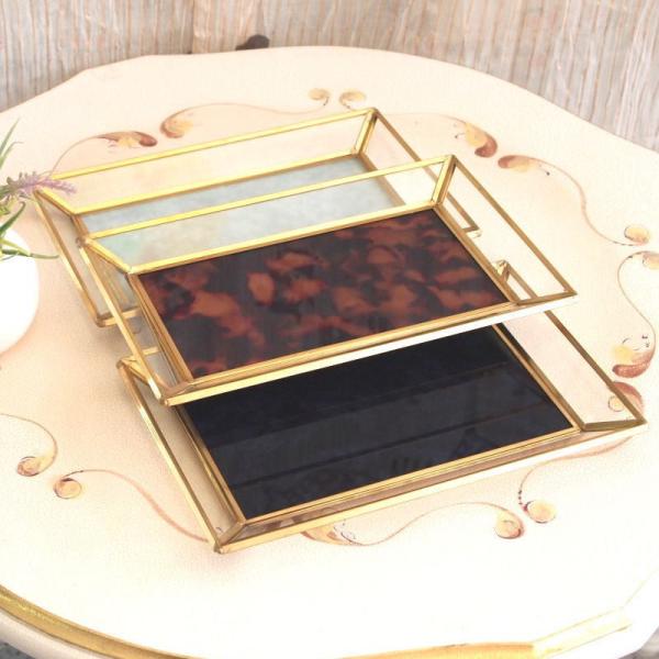 メール便で送料無料！高級感のある真鍮フレーム【キュレット ガラストレイ ＲＧ】