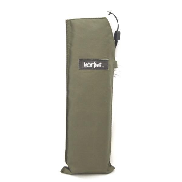 とても小さくなる傘・薄い折りたたみ傘です。薄型スリムでコンパクトしかも超軽量、なんと内ポケットにも入るポケットサイズの携帯用折り畳み傘です。■収納時サイズ：幅5.5×高さ22×厚さ2.5cm■開いたサイズ：直径90×高さ50cm■素材：ポリ...