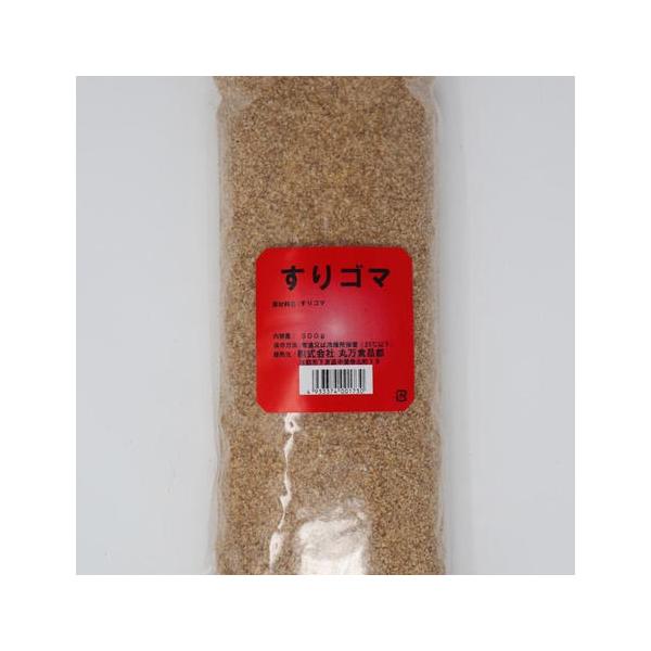 香りと旨味があり風味豊かなすりごまです。胡麻和えやタレなど、様々な料理にお使いいただけます。原材料　：ごま保存方法：日光・湿度を避け、常温又は冷暗所保存賞味期限：製造日より6ヶ月備考　　：水濡れ・虫害に注意