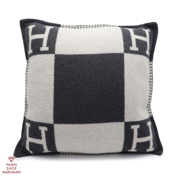 ★★たから★★エルメスクッション★アヴァロン★PMメリのウール90% 楽天市場】HERMES エルメス クッション アヴァロン CUSHION