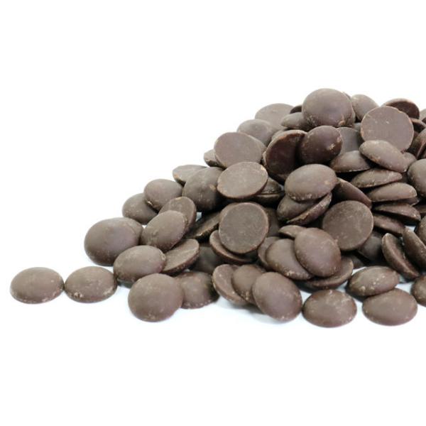 ベルギー産クーベルチュールチョコ　カカオ分58％豊潤な香りと非常にビターなダークスイートチョコレートです。ココアバターがやや多めで流動性に優れていてどんなお菓子にも利用できます。さらっとしているのでコーティングに向いています。一般的なセミス...