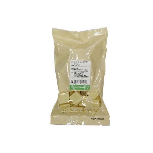 ミルキーな香りとコクのあるうまみを厳選素材により作り上げた重厚感のあるホワイトクーベルチュールです。ガナッシュ、上掛け、ムースなど多様に使用できます。カカオ分35％の計量しやすい粒状で、非常に溶かしやすいです。※高い流動性のあるホワイトクー...