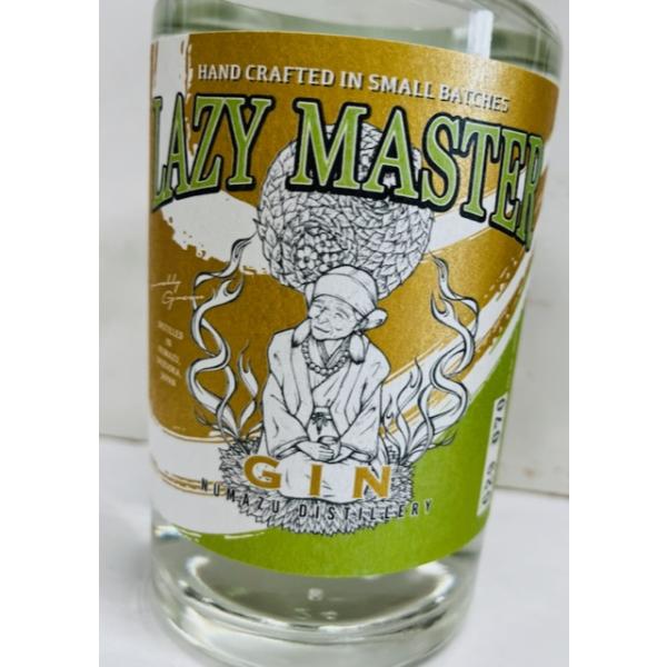 沼津クラフトジン　LAZY MASTER ~Lushly Green~  ラシュリーグリーン　４２％　500ｍｌ　化粧箱入り　沼津蒸留所　国産クラフトジン
