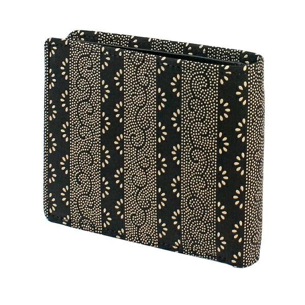 印伝 甲州印伝 印傳屋 上原勇七 財布 二つ折り財布 2006 爪唐草 黒地×白漆 鹿革 本革 レザー 和柄 ブランド 冬物 冬ギフト クリスマス 贈り物 YM01 印傳屋（INDEN-YA） 印伝 甲州印伝 上原勇七 財布 二つ折り財布 印伝