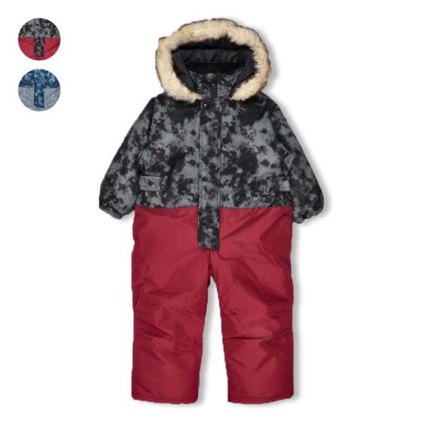 スノーコンビ・ジャンプスーツ・スキーウェアタイプのつなぎ！ 雪遊びやお外遊びにも！！ 足部分は二重構造になっているので、ナイロン部分を中に入れてスノーブーツを履いて、スノーブーツの上から被せると足元から雪が入りにくい！ ポケットの中のひも、...