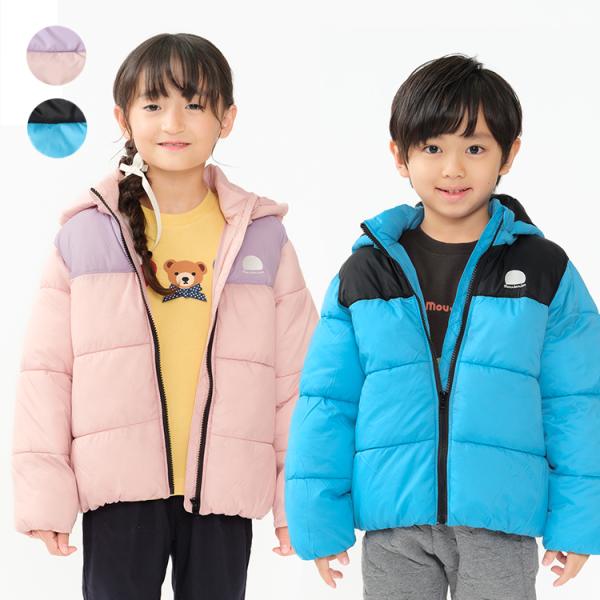 シンプルな配色デザインで合わせやすい！ 中綿入りのジャケット、ジャンパー、アウター。 フードはボタンで取り外し可能なので、通園通学にもオススメ！ 胸にはロゴの刺繍入り！ 【アイテム】無地 シンプル カジュアル お洒落 オシャレ かっこいい ...