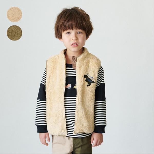 胸の恐竜のアップリケがポイント！ もこもこボア素材のベスト。 ファスナー仕様で着脱も楽ちん。 お部屋着としても、ちょっとしたお出かけの羽織としても、コートインにも使えるアイテム。 【アイテム】トップス  カジュアル お洒落 オシャレ かっこ...