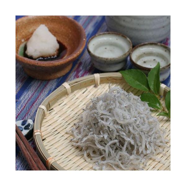 とれたて産地直送！紀州湯浅のとれたて新鮮なしらすを太陽の下で完全手作業で天日干ししました 噛めば噛むほど旨さが広がる明治32年に創業、昔ながらの製法を守り続けています商品は全て無添加・無着色で、美味しさだけではなく安心・安全な商品をご賞味い...