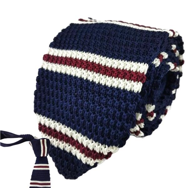 ニットタイ ナローネクタイ 剣先ジャケットやカジュアルスタイルの首元に、お洒落で洗練された印象を添えることができます。カラー：写真の通りサイズ：全長約150cm最大幅：約7cm  派手すぎず、業種問わずフィットする優しいデザインが魅力です。...