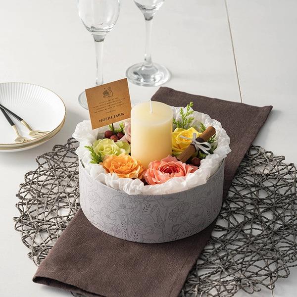 [Release date: May 18, 2025]ホシファーム 薔薇のケーキでお祝いギフト カラフル キャンドル付 メッセージカード付 ラッピング済農園直送、お手入れ簡単でお祝いにぴったりのギフトです。ホシファーム　おめでとうの気持ち...