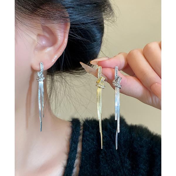 ロングチェーンピアス 揺れるピアス
