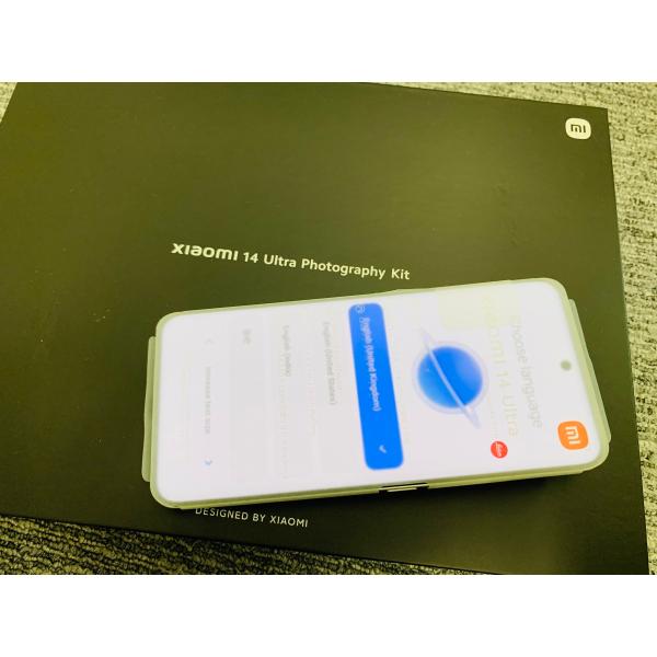 ☆送料無料☆新品☆au☆Xiaomi 14 Ultra (フォトグラフィーキット付き