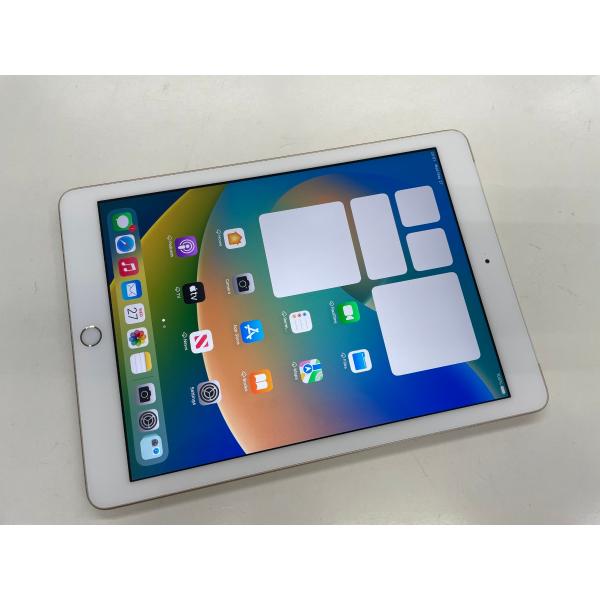 ☆送料無料☆良品☆docomo☆iPad 第5世代 Wi-Fi+Cellular 128GB