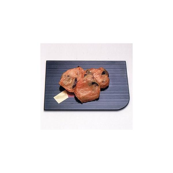 生姜天はイカときくらげとしょうが入りになります。画像は3つですが、1つの注文で1つ（190円）になります。珍しい生姜天ぷらになります、桝千名物のぴりりと味にパンチがきいた天ぷらになります。