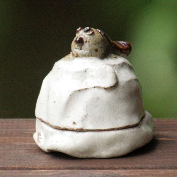 □陶器 干支 卯 （う）□和食器 陶芸 美濃焼 陶器 粉引き 父に日 母の