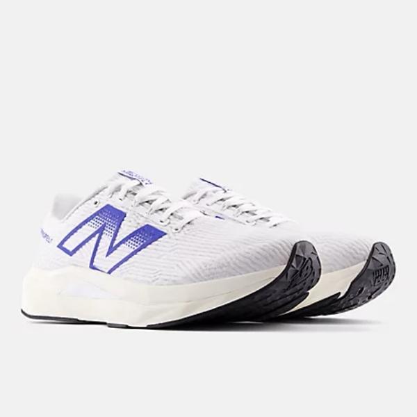 ニューバランス　FUELCELL PROPEL V5　MFCPRCZ5D　ランニングシューズ　WHITE/BLUE　Ｄ幅　特価