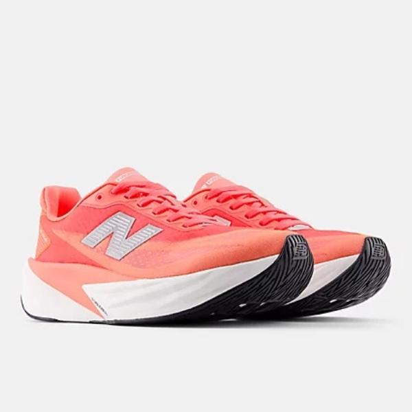 ニューバランス　FUELCELL REBEL V5　WFCXL5AB　ランニングシューズ　RED　Ｂ幅　特価　