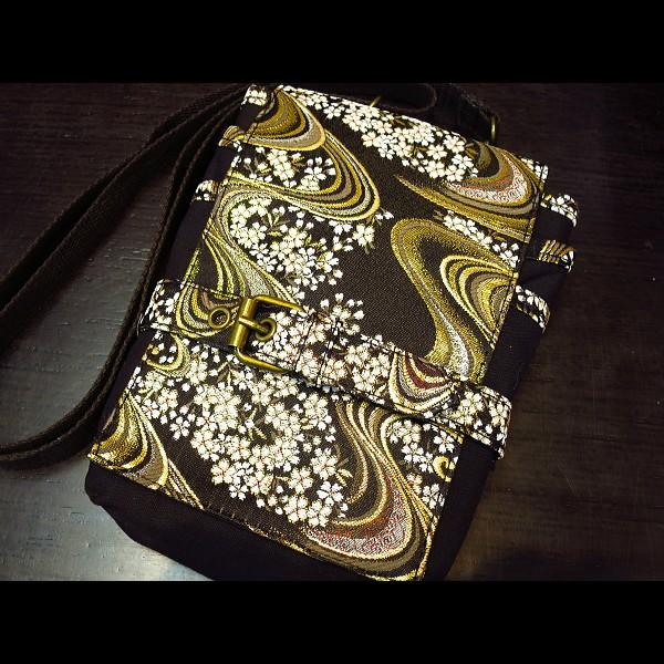 流水に桜 黒」和柄チョークバッグ（シザーバッグ） : 祭屋 そなみ呉服