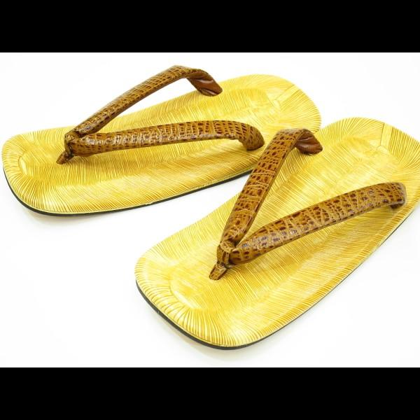 ◆足にやさしいライト底なのでとっても履きやすい雪駄です。◆ジーンズやチノパンとの相性も良く、ちょい悪！カジュアルなコーディネートにもグッドです！◆お祭りは勿論、着物着用時や、飲食店さんなどにも広く愛用されています！【雪駄の粋な履き方】「粋」...