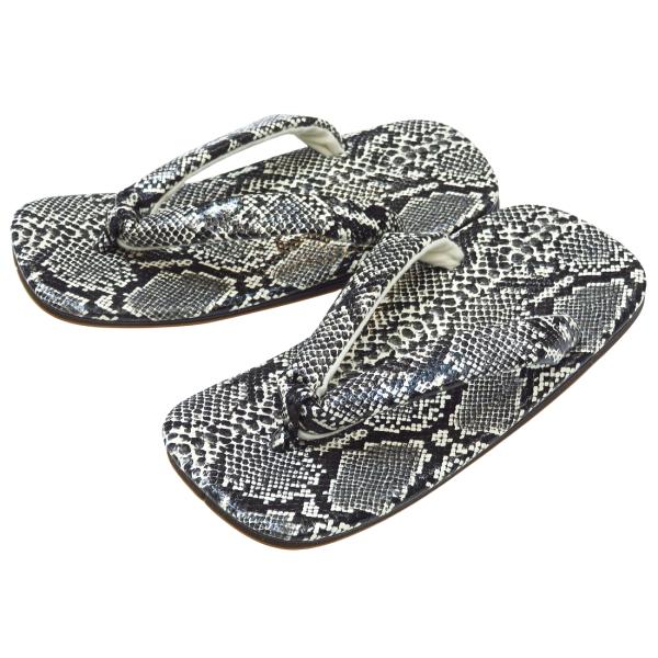 ◆足にやさしいライト底なのでとっても履きやすい雪駄です。◆ジーンズやチノパンとの相性も良く、ちょい悪！カジュアルなコーディネートにもグッドです！◆お祭りは勿論、着物着用時や、飲食店さんなどにも広く愛用されています！Ｓサイズ（８寸：２２．５ｃ...