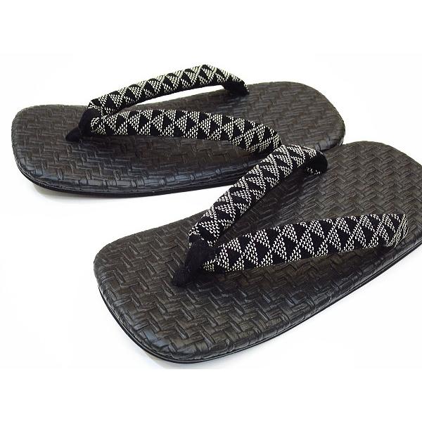 ◆足にやさしいライト底なのでとっても履きやすい雪駄です。◆ジーンズやチノパンとの相性も良く、ちょい悪！カジュアルなコーディネートにもグッドです！◆お祭りは勿論、着物着用時や、飲食店さんなどにも広く愛用されています！【雪駄の粋な履き方】「粋」...