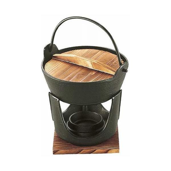 ◆サイズ:鍋:径16×高さ6cm ◆本体重量:2.00kg ◆素材・材質:本体/鉄鋳物、木蓋/焼杉、コンロ/鉄鋳物、敷板/天然木 ◆原産国:中国 ◆家庭で高級料亭の雰囲気を楽しめる