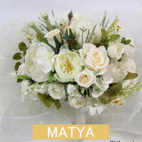 ●可愛らしいローズのブーケです。贈答品やインテリアに最適です。●セット内容：ウエディングブーケ●サイズ：（写真参照）（手作りのため、サイズは多少前後します。）