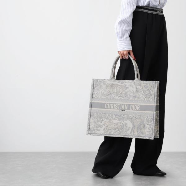 Christian Dior ディオール DIOR トートバッグ BOOK TOTE LARGE