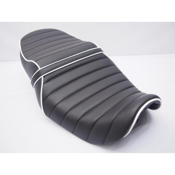 憧れ バリオス タックロール 黒金 エナメル 鋲打ち 変形 シート 1型