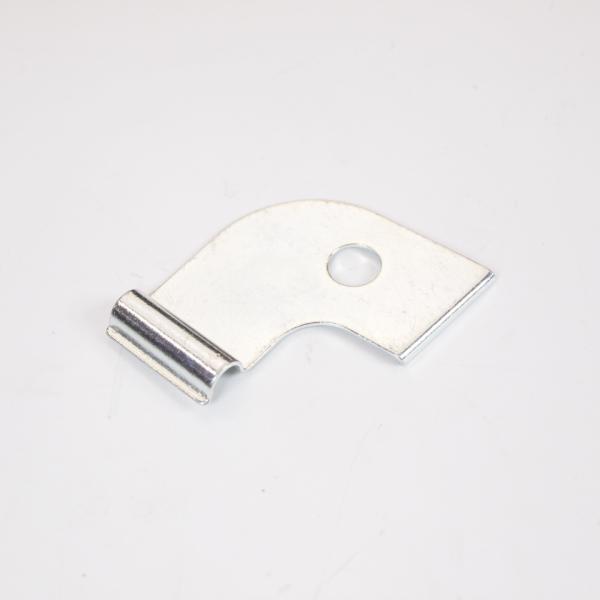 PX系の燃料ゲージが付いている車両のプレートです。タンクの上に付いているハーネスを固定するクリップです。このパーツが無くなっている場合、ハーネスが動いてしまい配線が抜ける、切れることもあります。この部品を紛失してしまい、センサーの配線が固定...