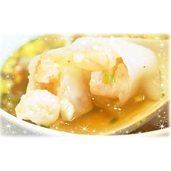 海老餃子【900g(50個入り)】ぷりぷり食感の海老がたっぷり入った人気の冷凍餃子です。すりつぶしではなくゴロッとした海老を使用し、厚めでもちもちの皮とシャキシャキ筍の歯ごたえが絶妙。本格的な中華点心の味わいをご家庭で手軽に楽しめます。焼き...